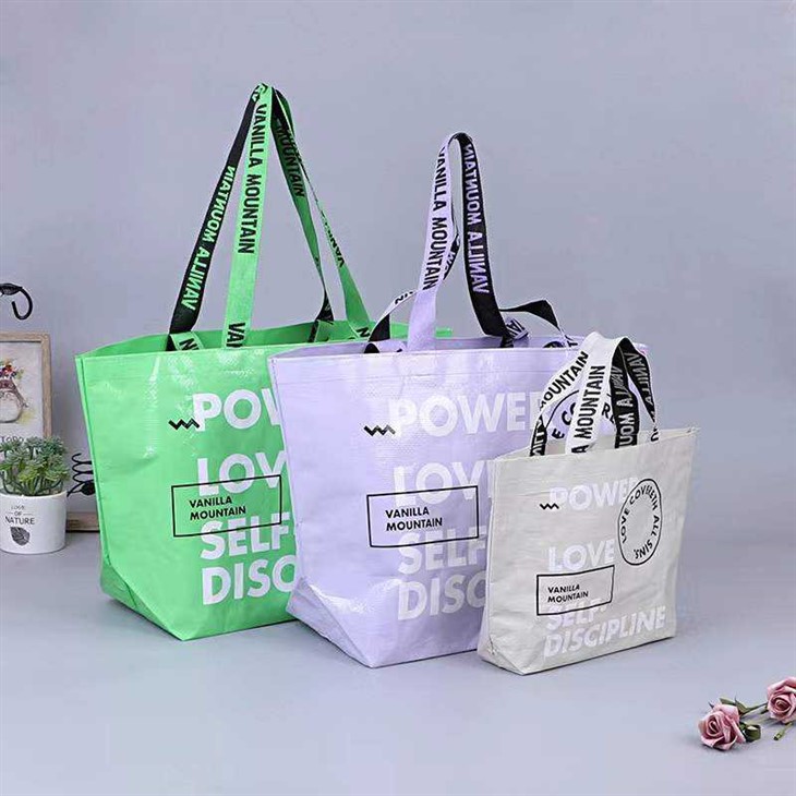 Custom Shopping Bags