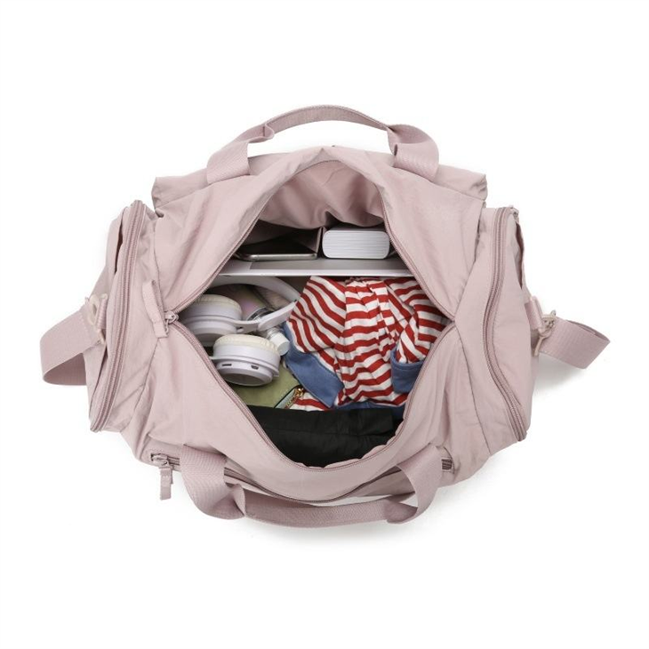 lightweight-duffel-bag-packed-with-gym-and-travel-items