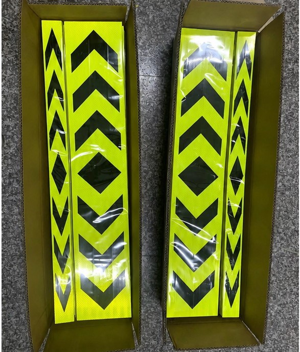 Prismatic reflective arrow tape with PSA adhesive and waterproof surface Prismatic reflective arrow tape with PSA adhesive and waterproof surface