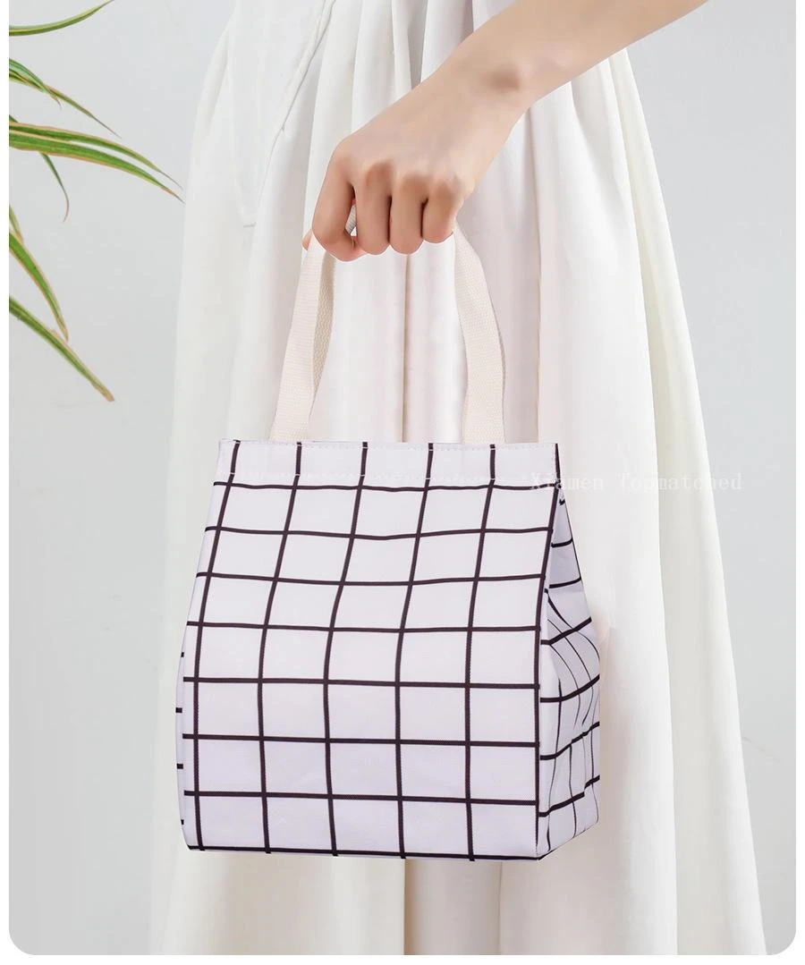Insulated lunch tote bag with custom printed pattern and reusable thermal food storage design Insulated lunch tote bag with custom printed pattern and reusable thermal food storage design