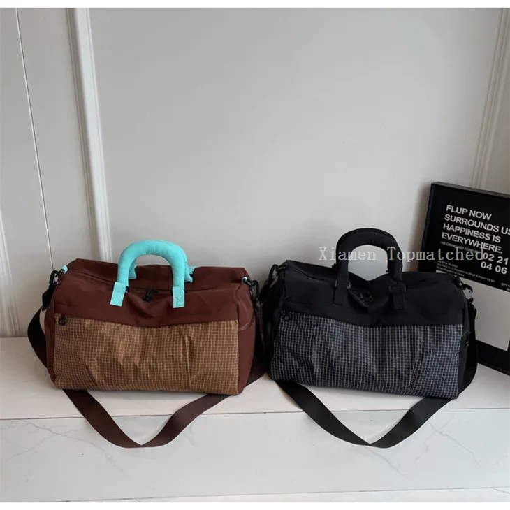 20-35l-large-capacity-sports-duffel-bag