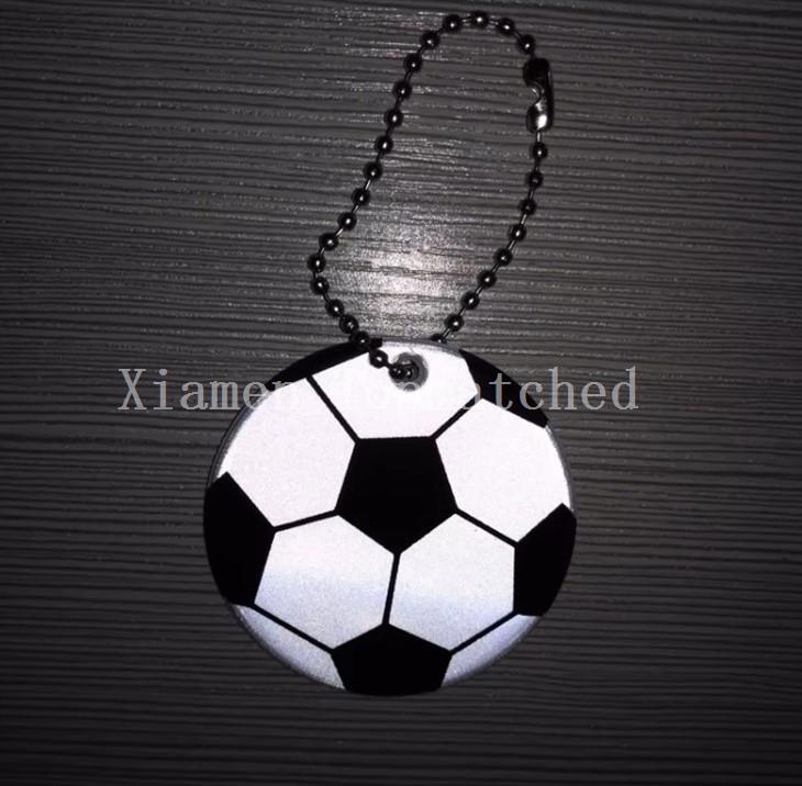 eco-friendly-soft-pvc-reflective-zipper-pull-tag