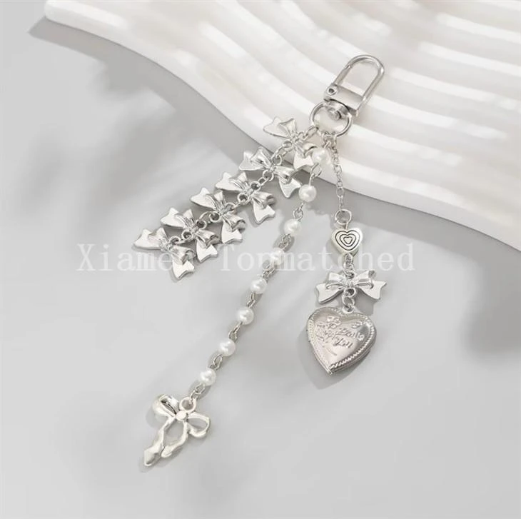 heart-locket-and-mini-bowknot-pendant